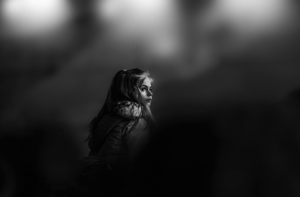 Girl at the concert Poster och Canvastavla