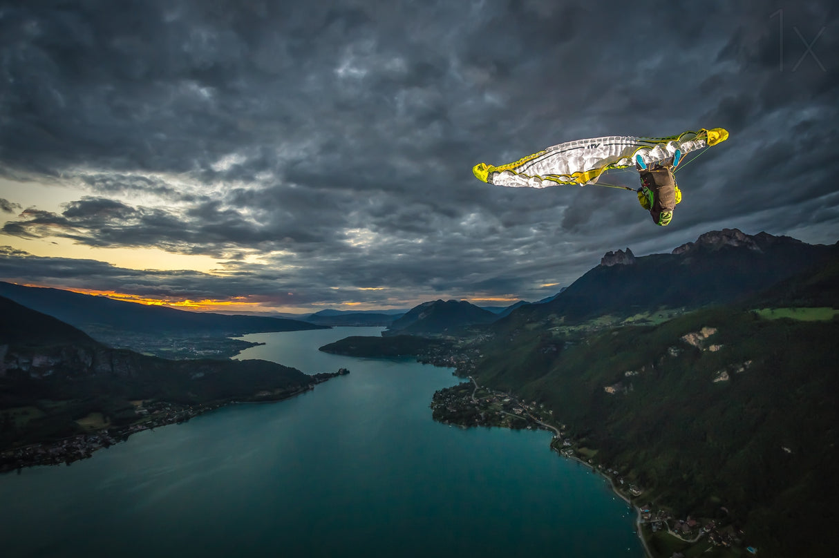 Sunset full stall with Michael Regnier Poster och Canvastavla