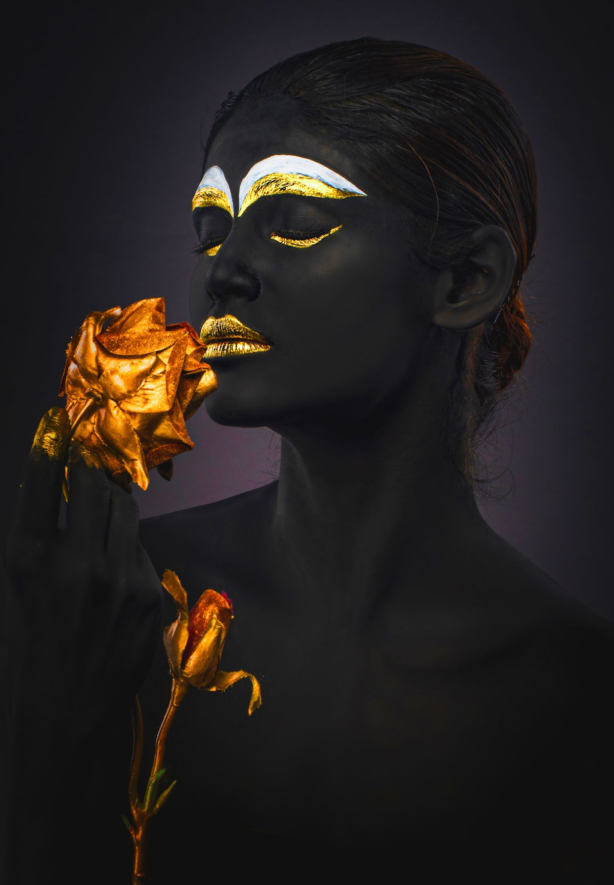 ENCHANTING GOLD Poster och Canvastavla