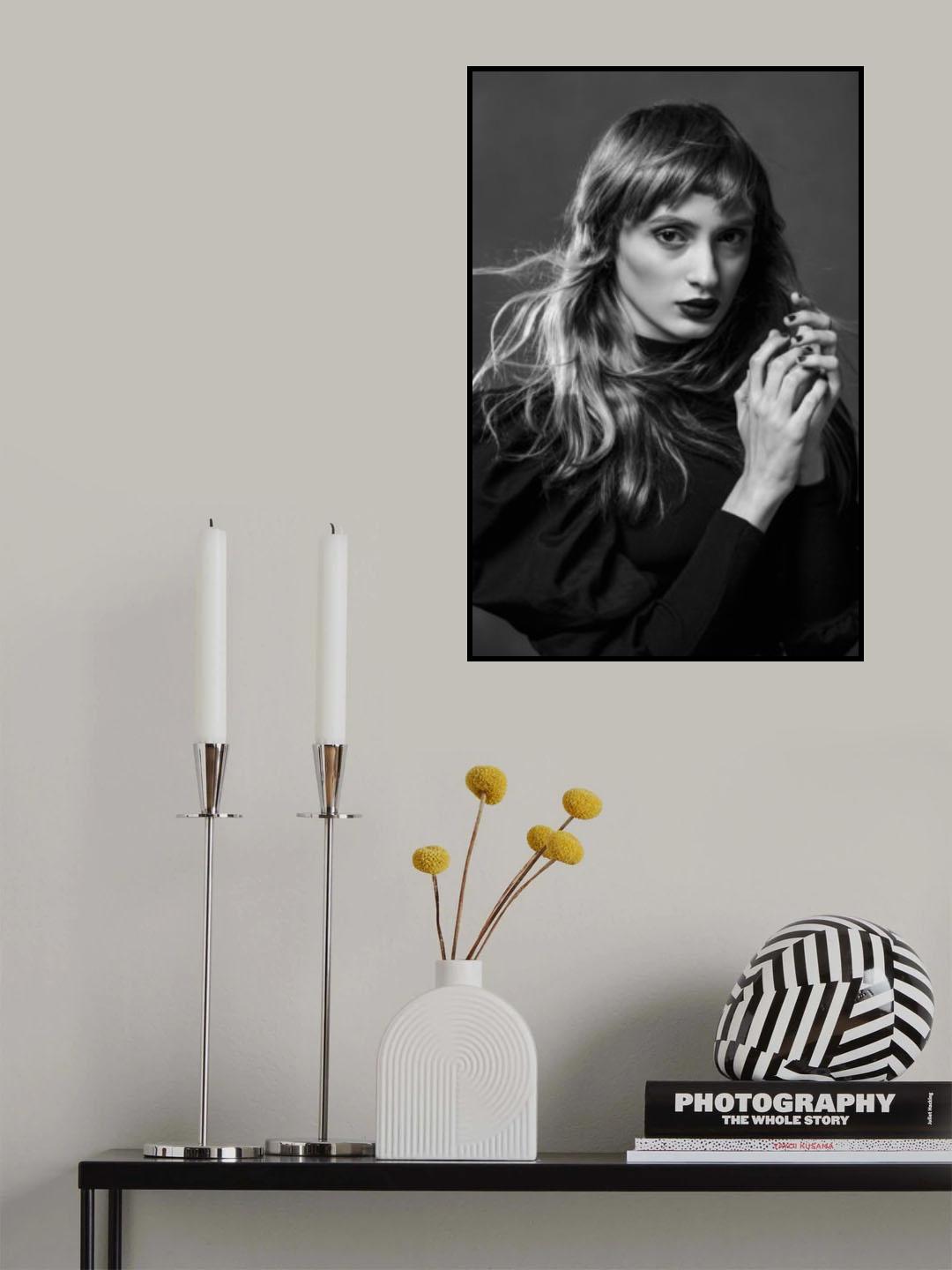 ENCHANTER II Poster och Canvastavla
