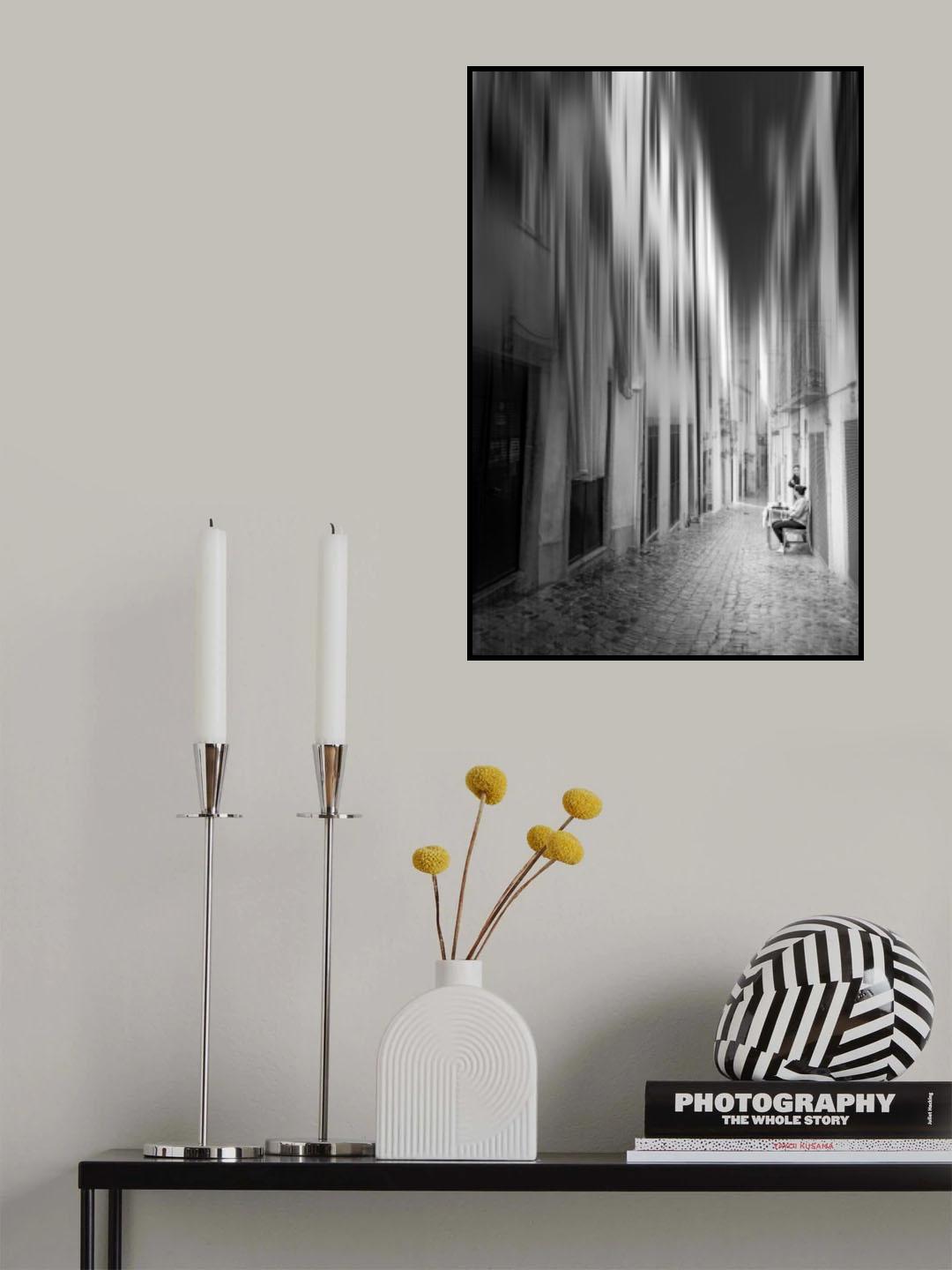 a quiet moment in the old town Poster och Canvastavla