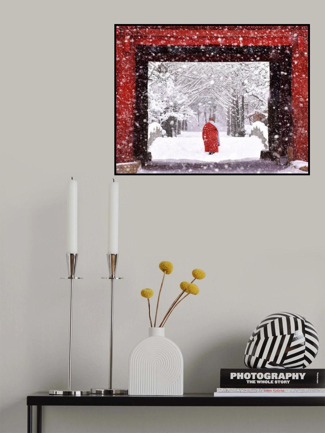 Monk in Snowy Day Poster och Canvastavla