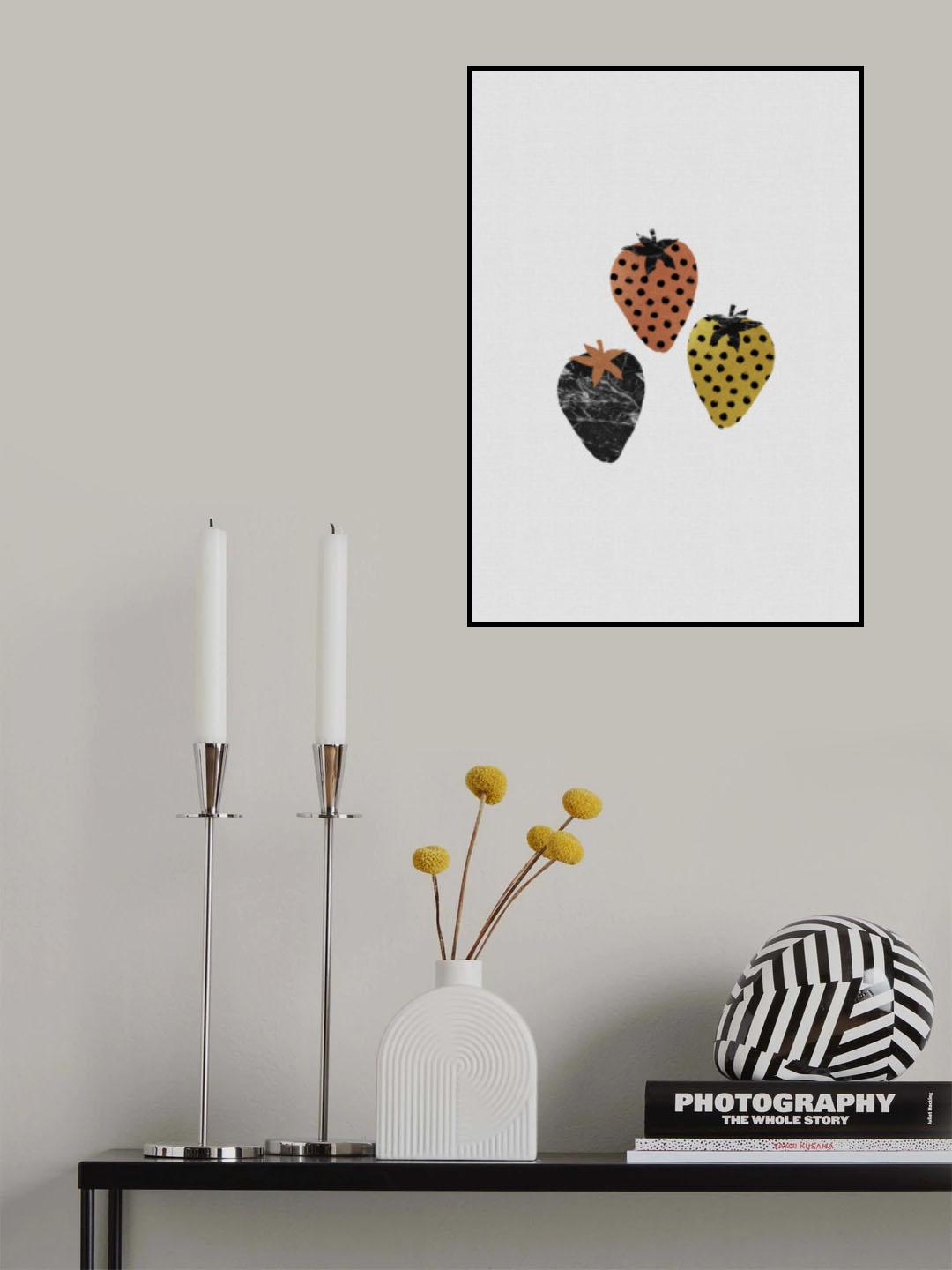 Scandi Strawberries Poster och Canvastavla