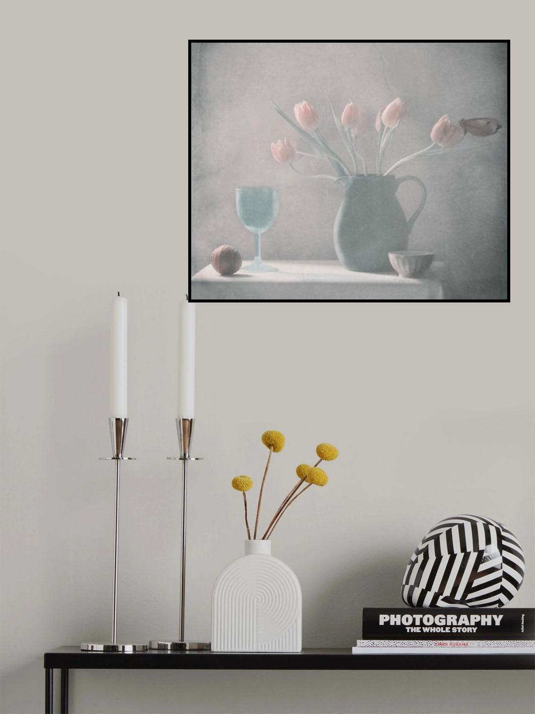 Tulips and Butterfly Poster och Canvastavla