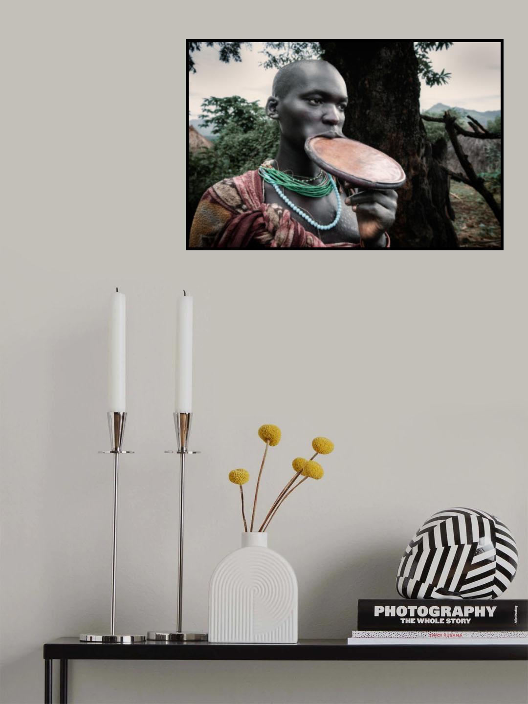 A lip plate of substance Poster och Canvastavla
