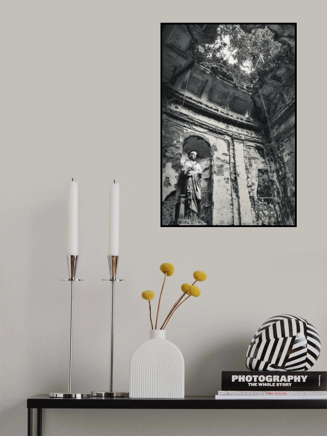 Looking into the past Poster och Canvastavla