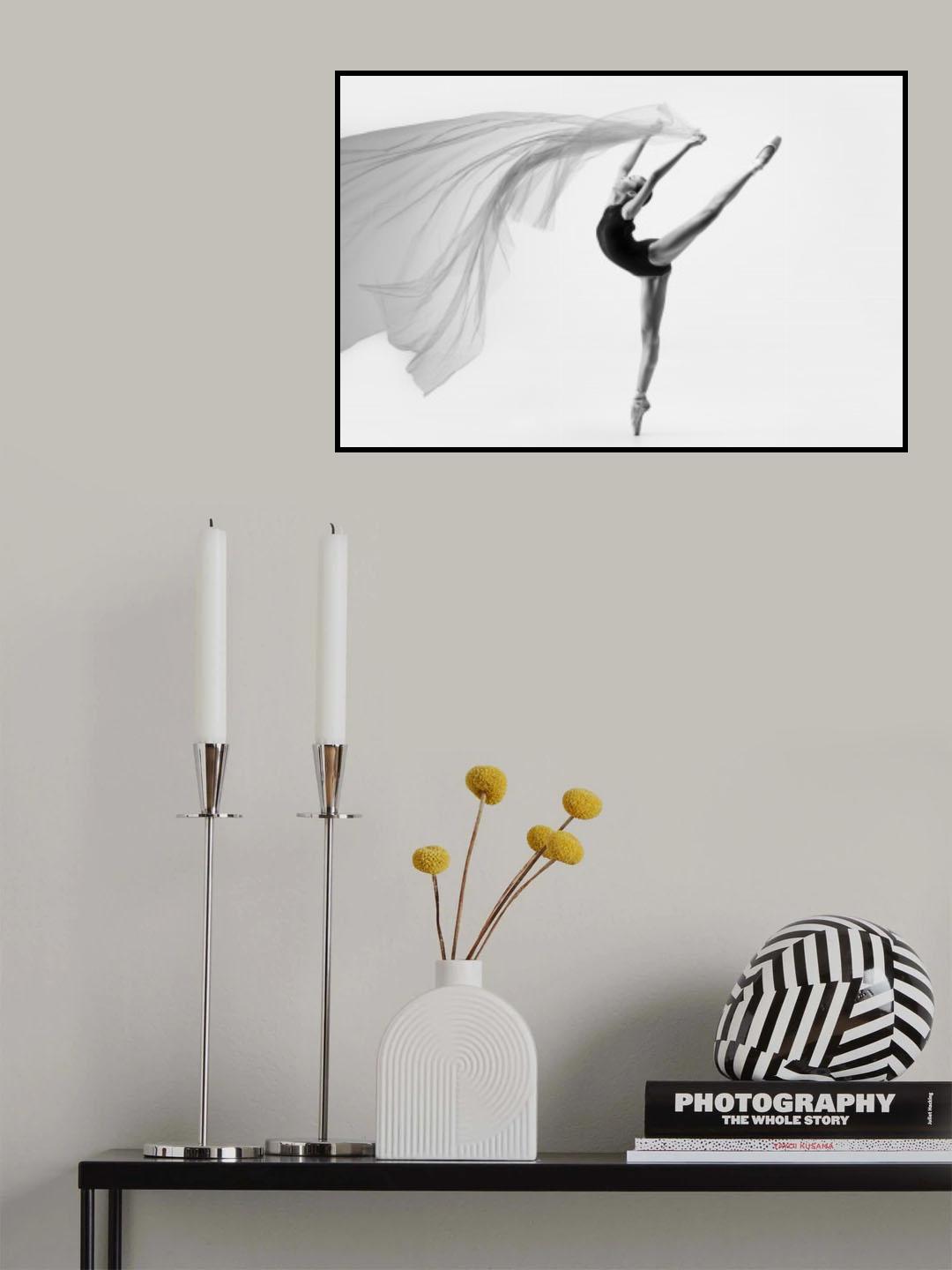 Flying Cloth Ballerina Poster och Canvastavla