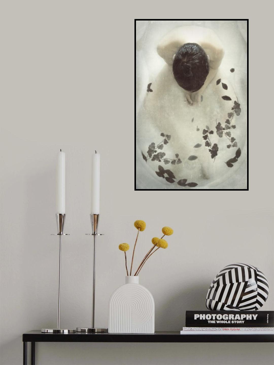 Alone Poster och Canvastavla