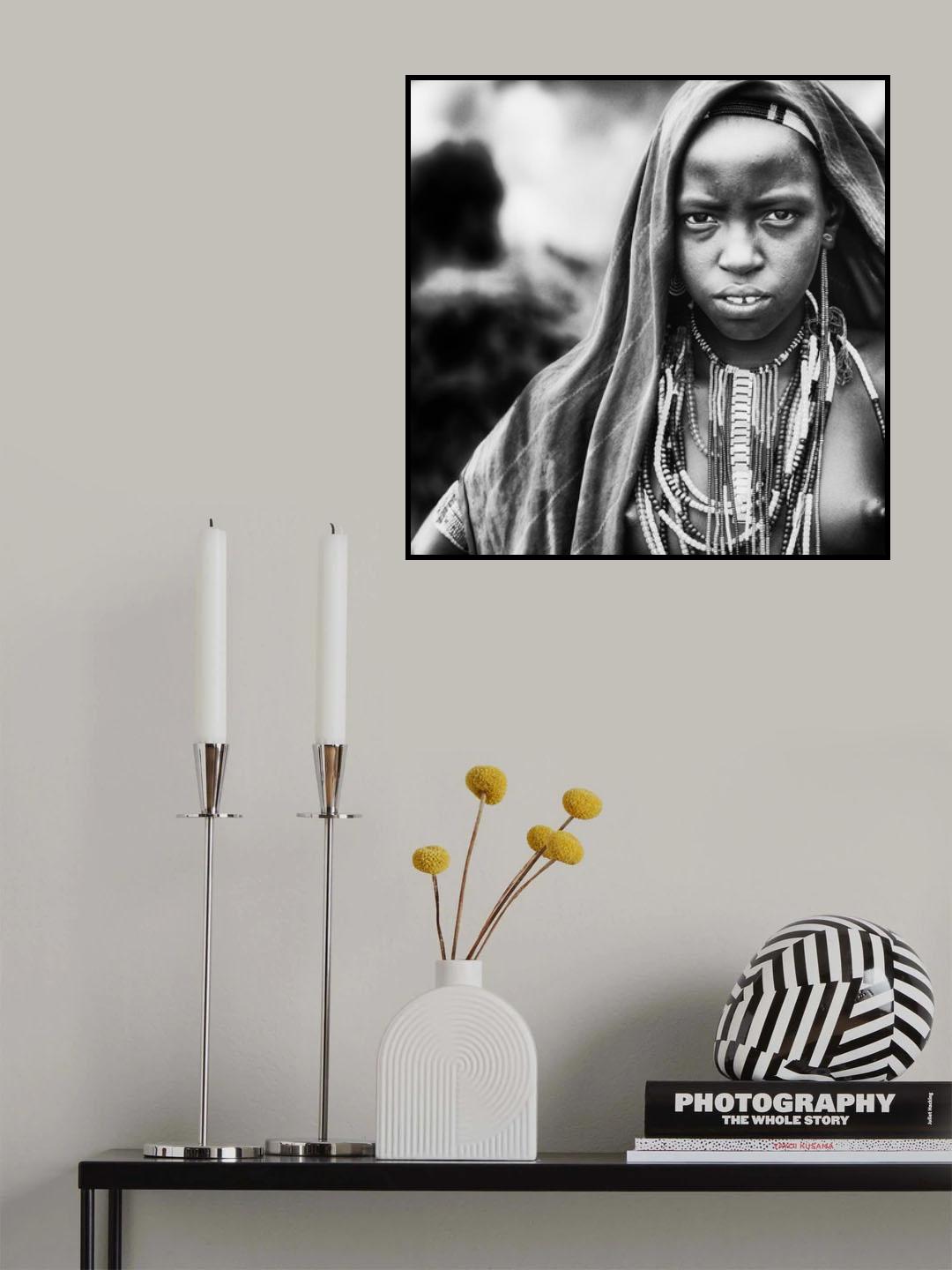Caro girl with scarf Poster och Canvastavla