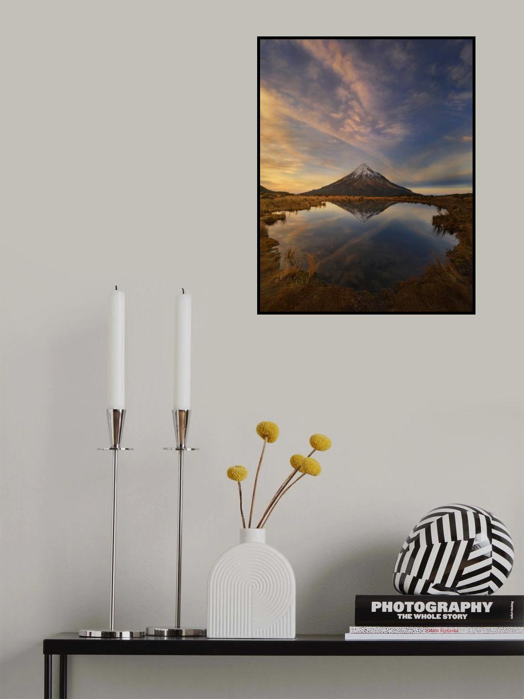 Mount Taranaki: Winter Sunrise Poster och Canvastavla