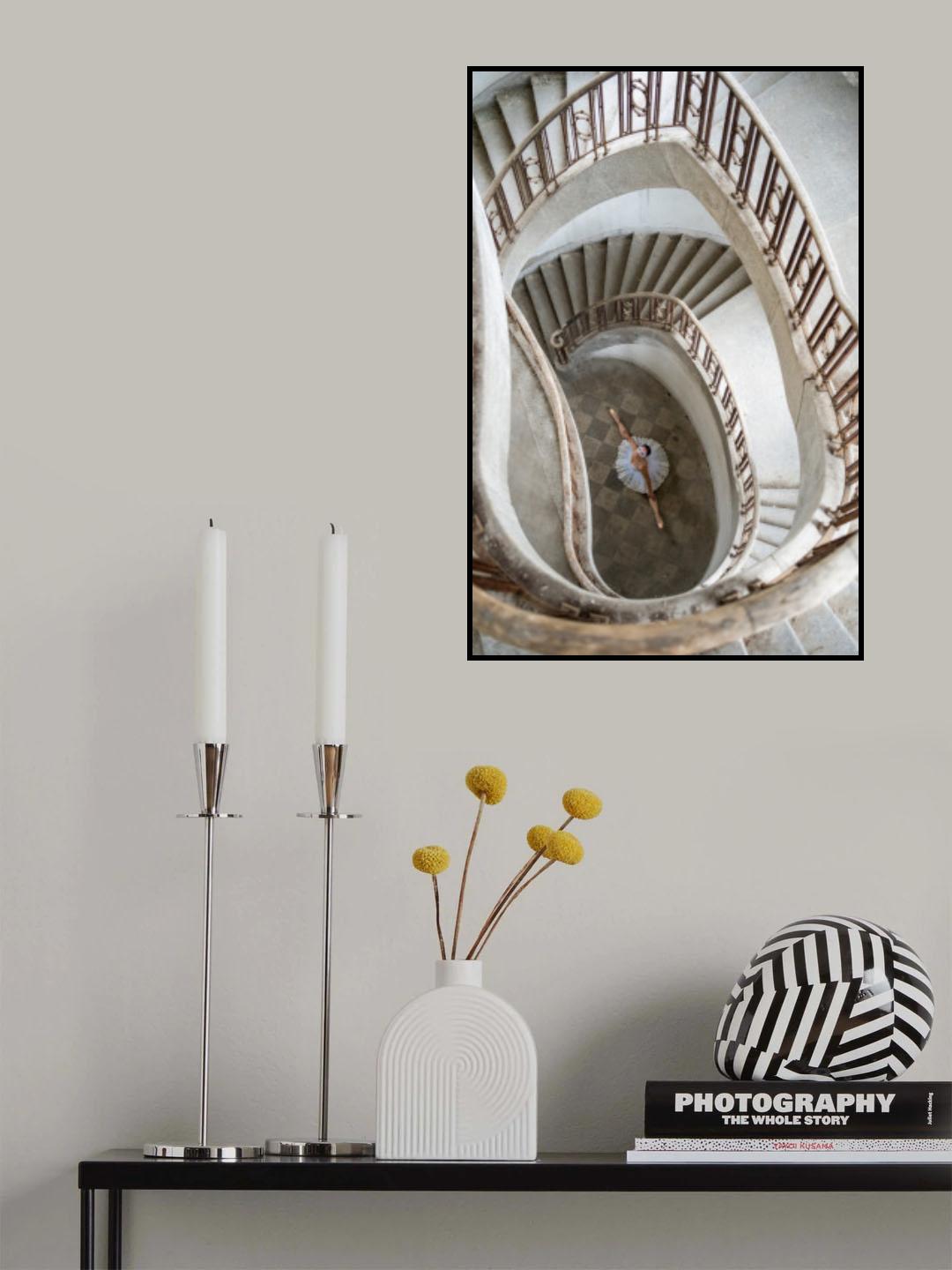 Ballerina in der Treppe Poster och Canvastavla
