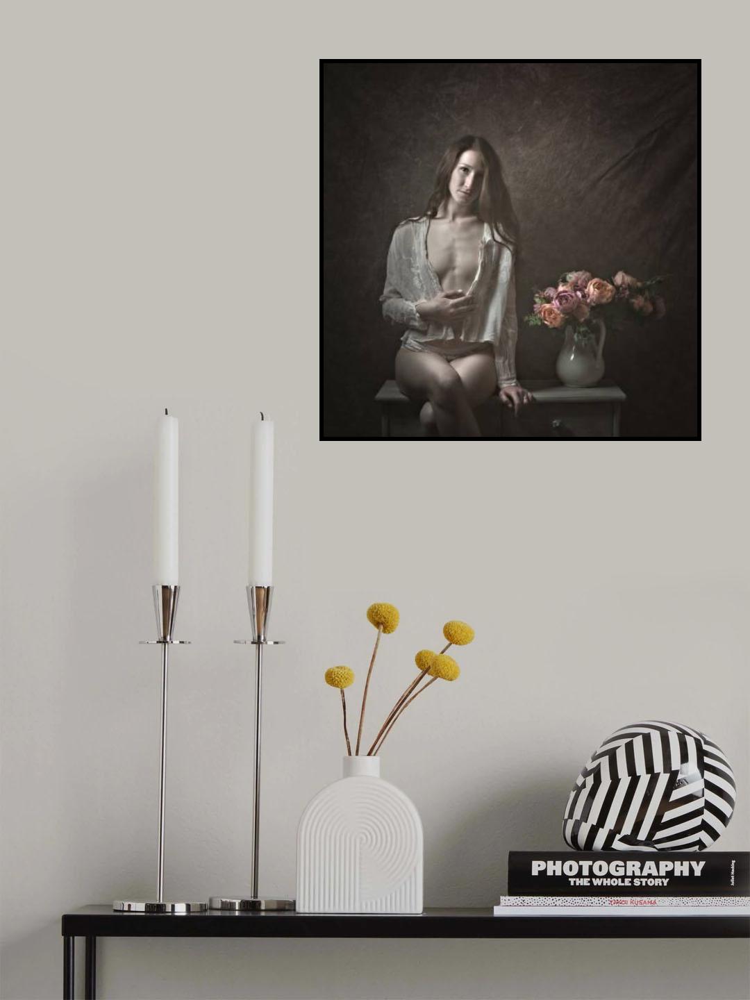 woman with flowers Poster och Canvastavla