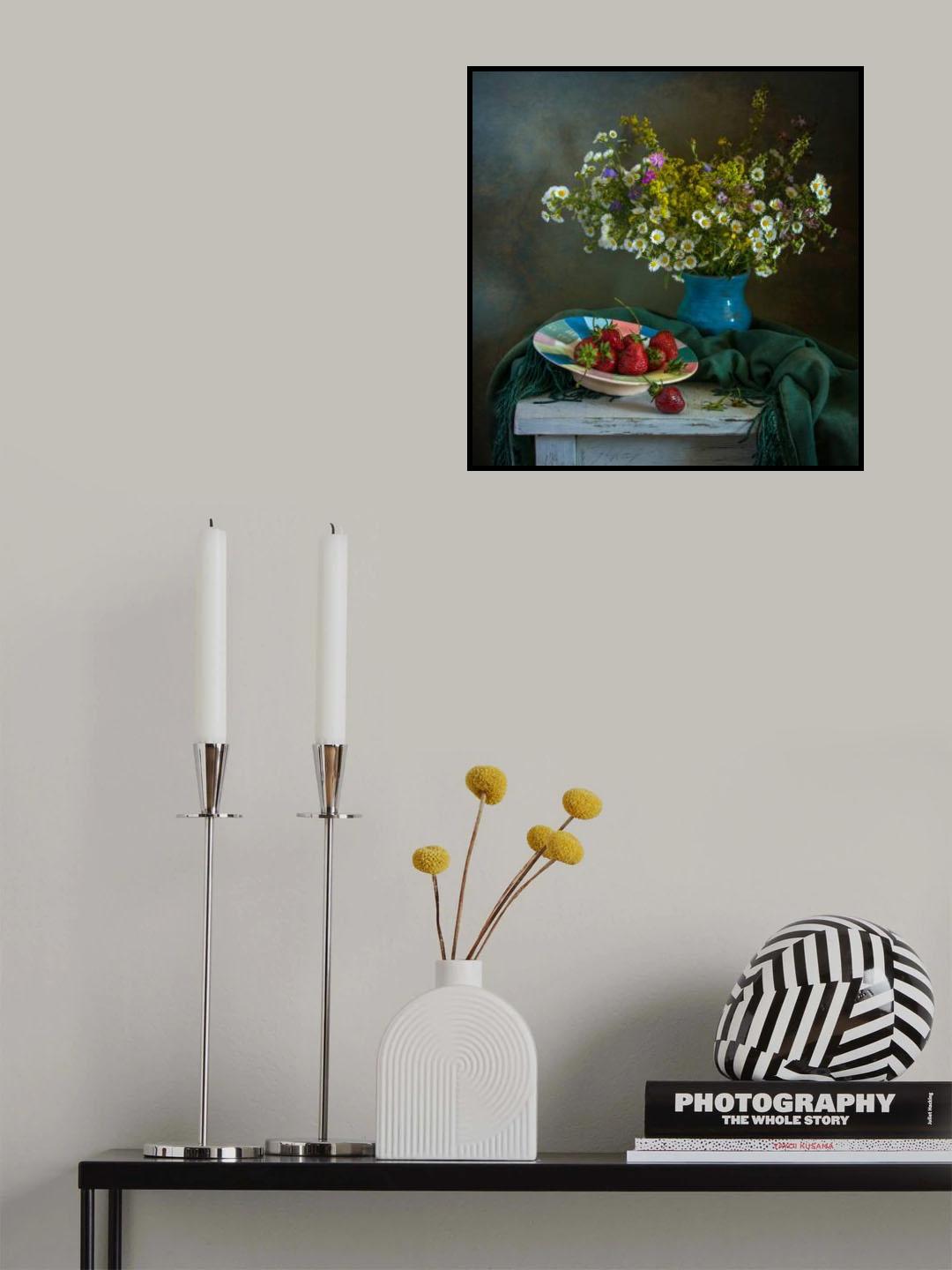 still life with wildflowers and strawberries. Poster och Canvastavla