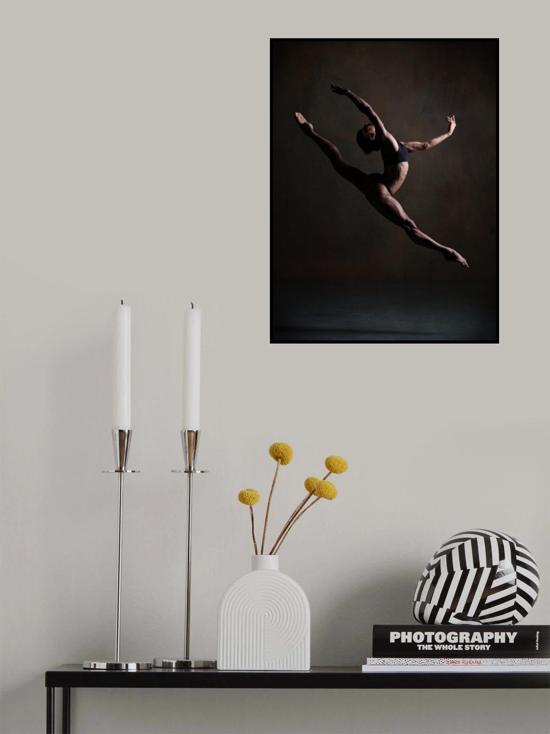 Elegance in the Dark Poster och Canvastavla