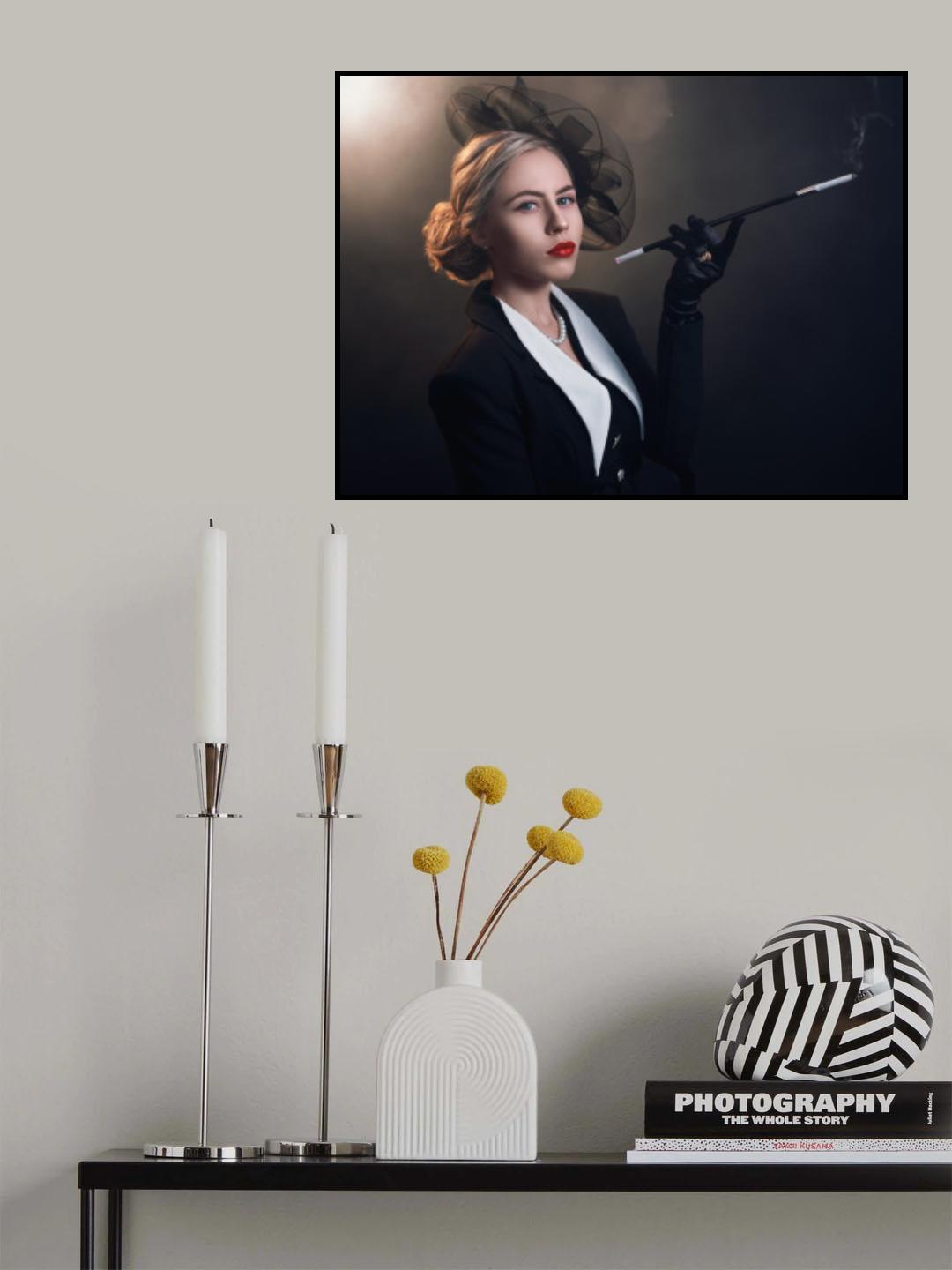 Lady with a cigarette Poster och Canvastavla