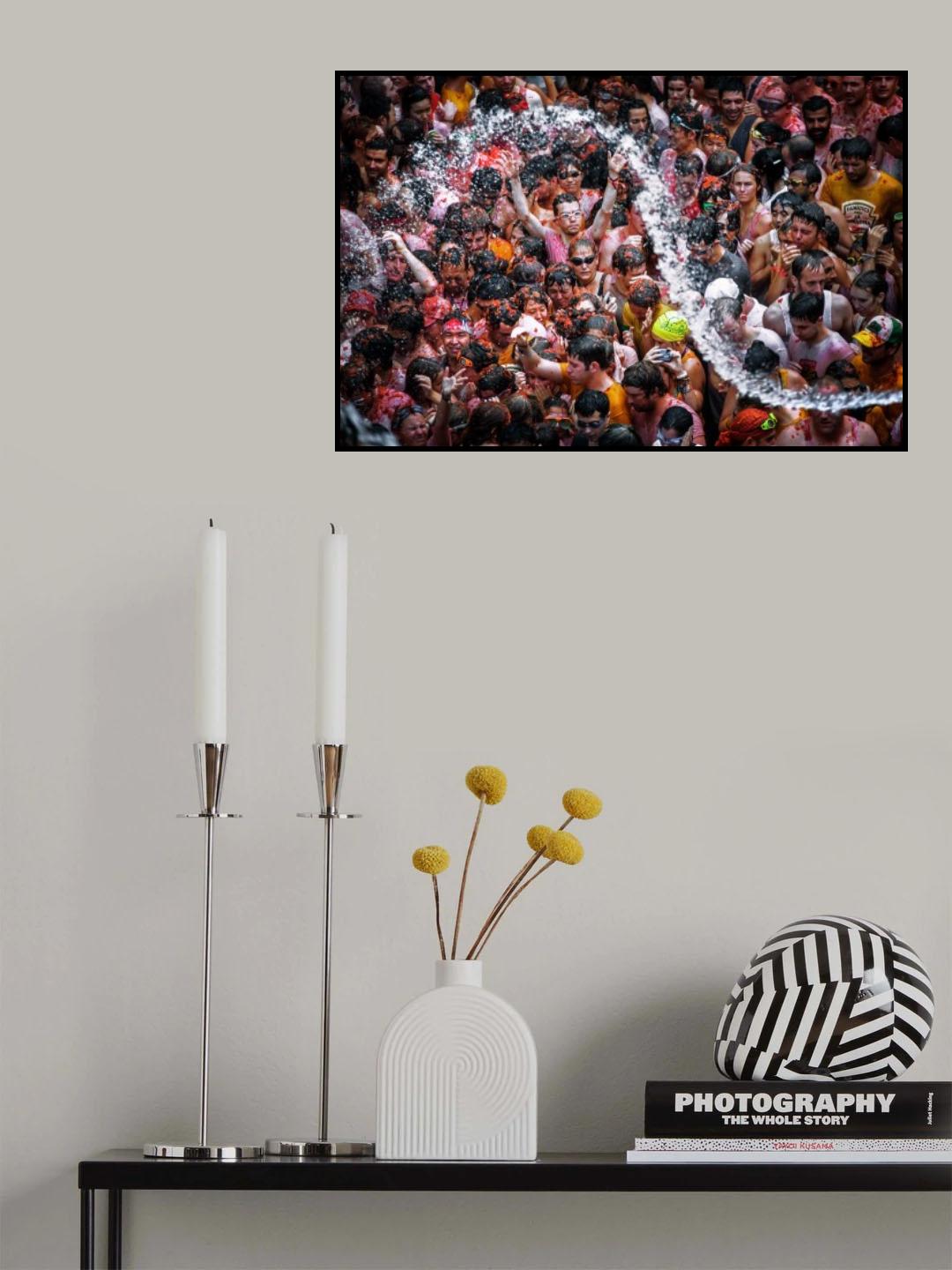 A SHOWER IN THE TOMATINA Poster och Canvastavla