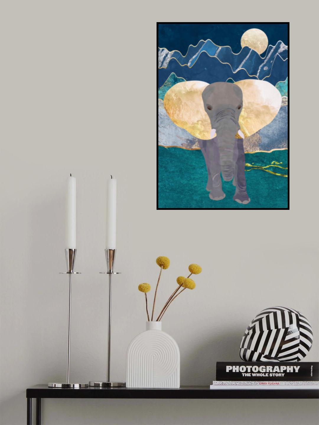 Moonlight golden elephant Poster och Canvastavla