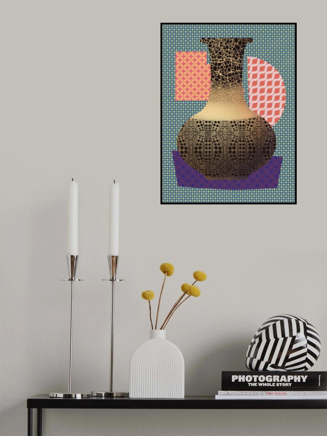 Yellow Vase and Purple Mat Poster och Canvastavla