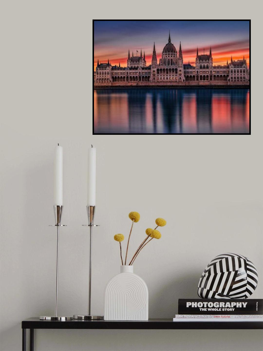 Beautiful Sunrise over the Parliament in Budapest Poster och Canvastavla