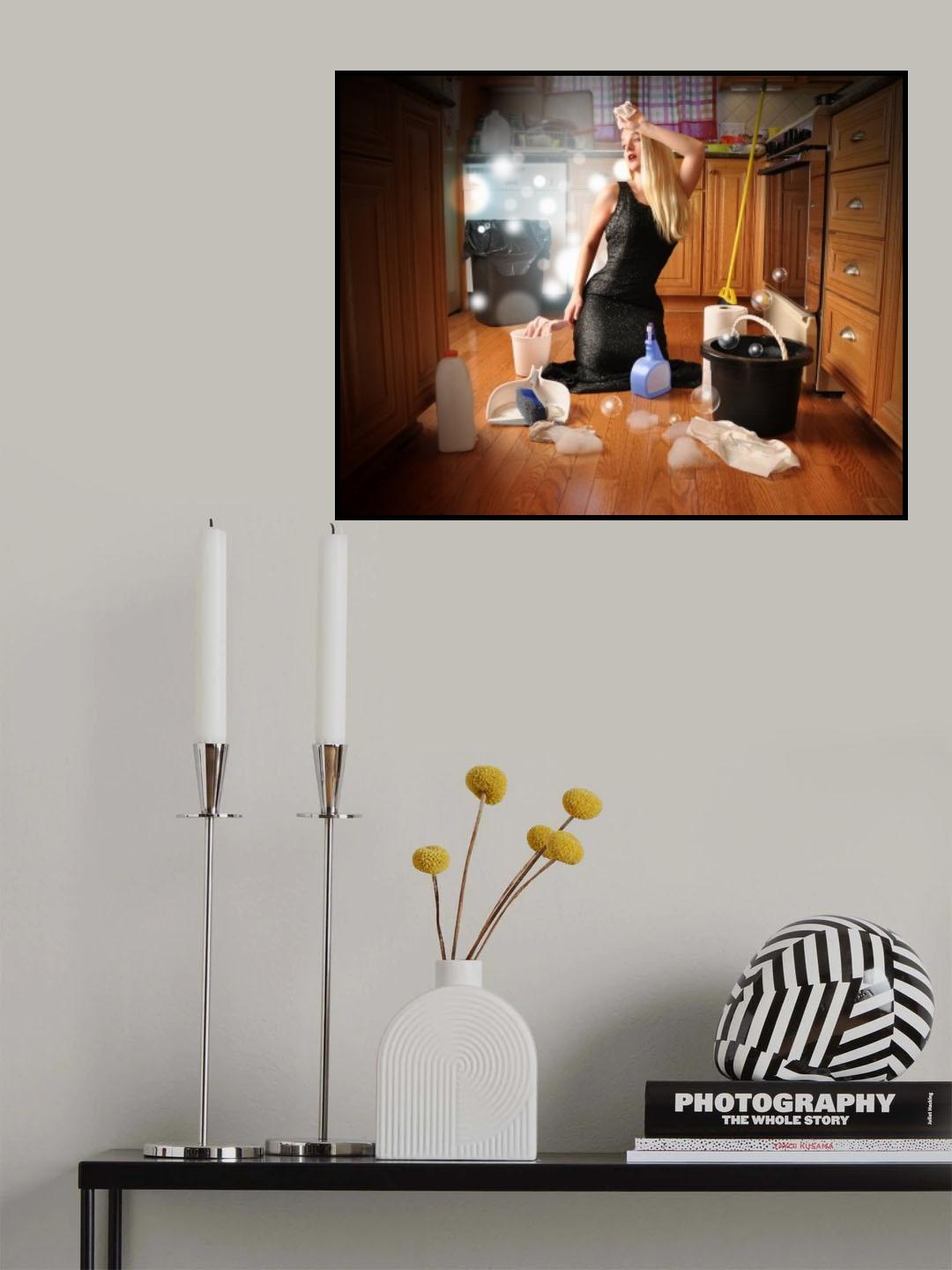 Beauty Glamour Girl Cleaning House Poster och Canvastavla