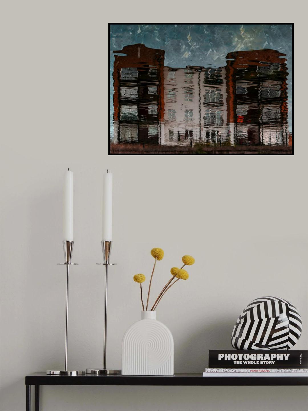 Waves from the waterside. Poster och Canvastavla
