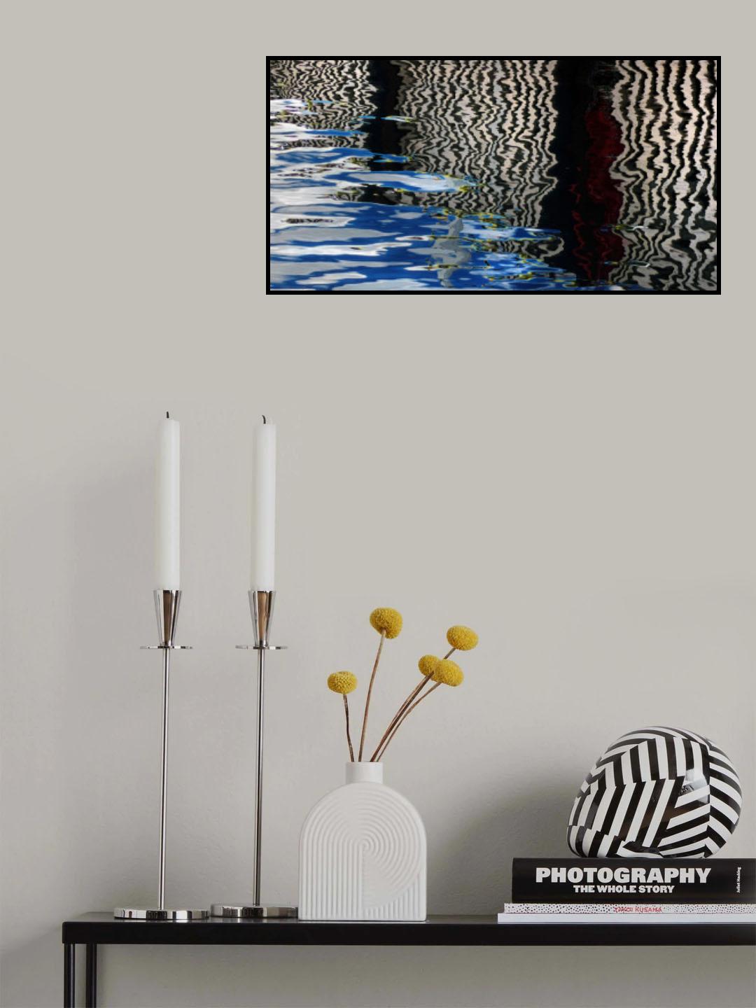 Reflections in water. Poster och Canvastavla