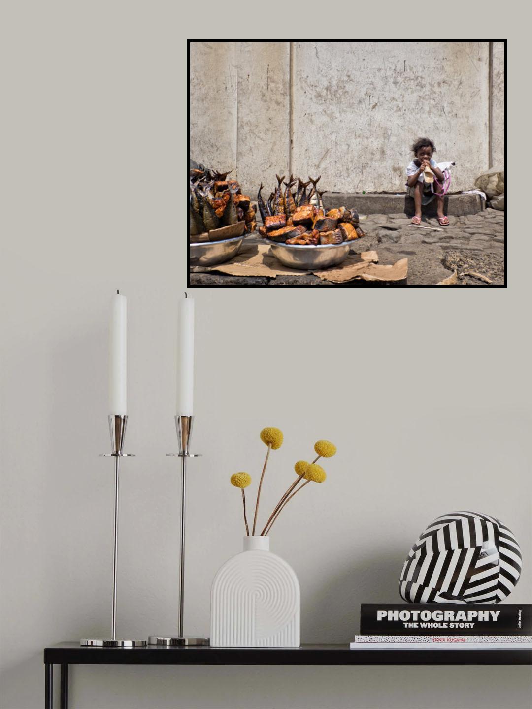 The little fish monger Poster och Canvastavla