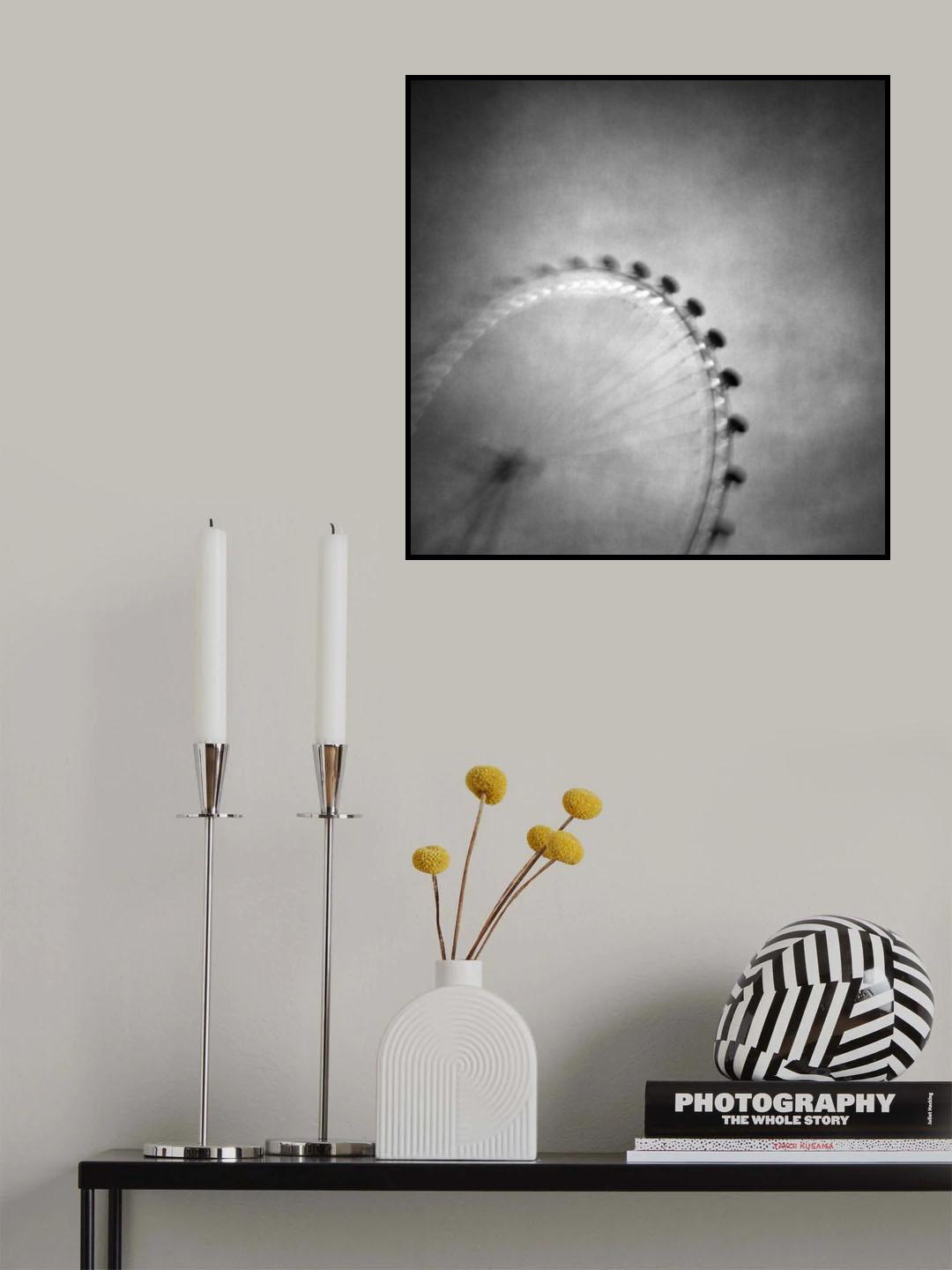Spinning round Poster och Canvastavla