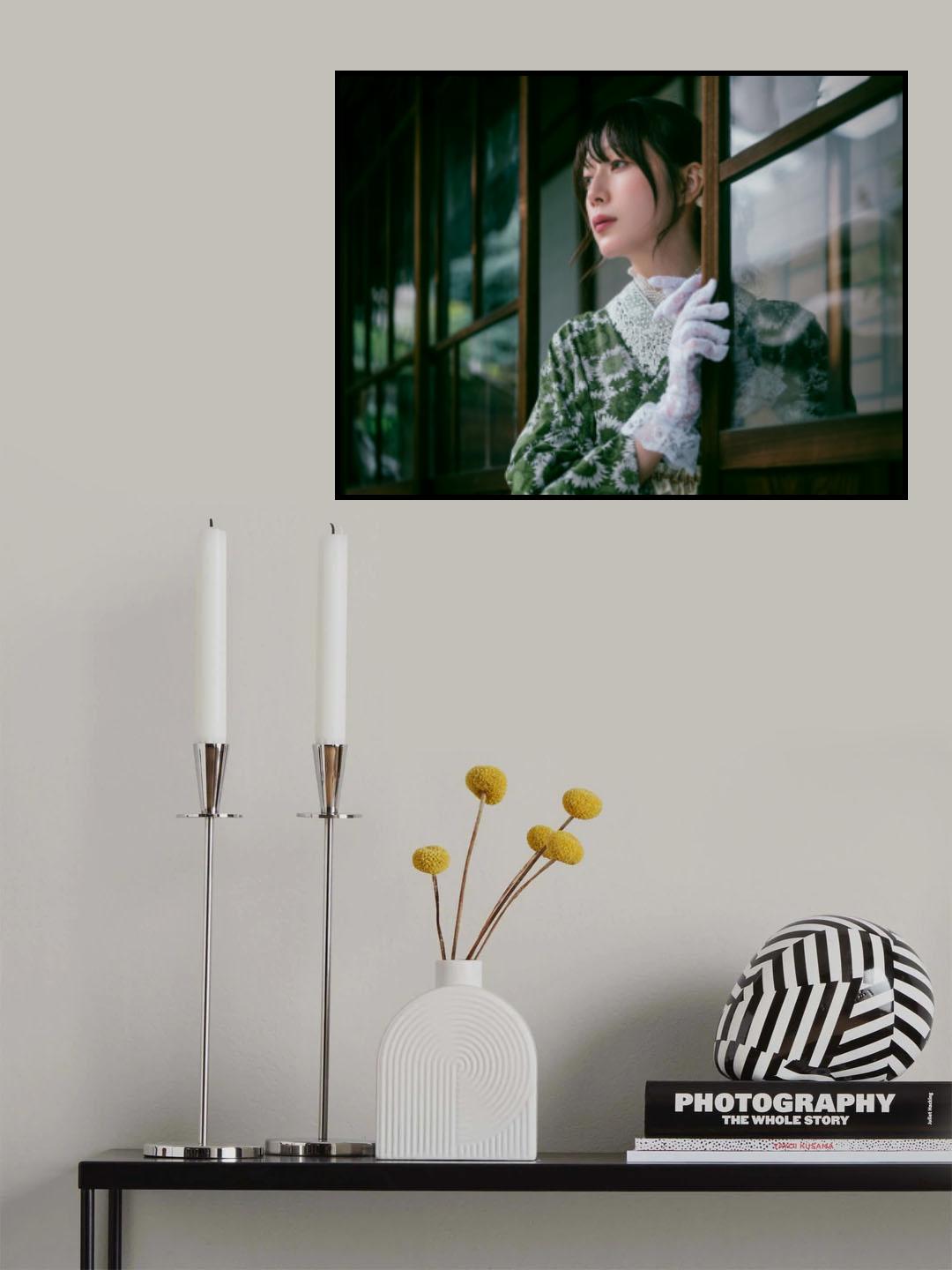 Arisa Poster och Canvastavla