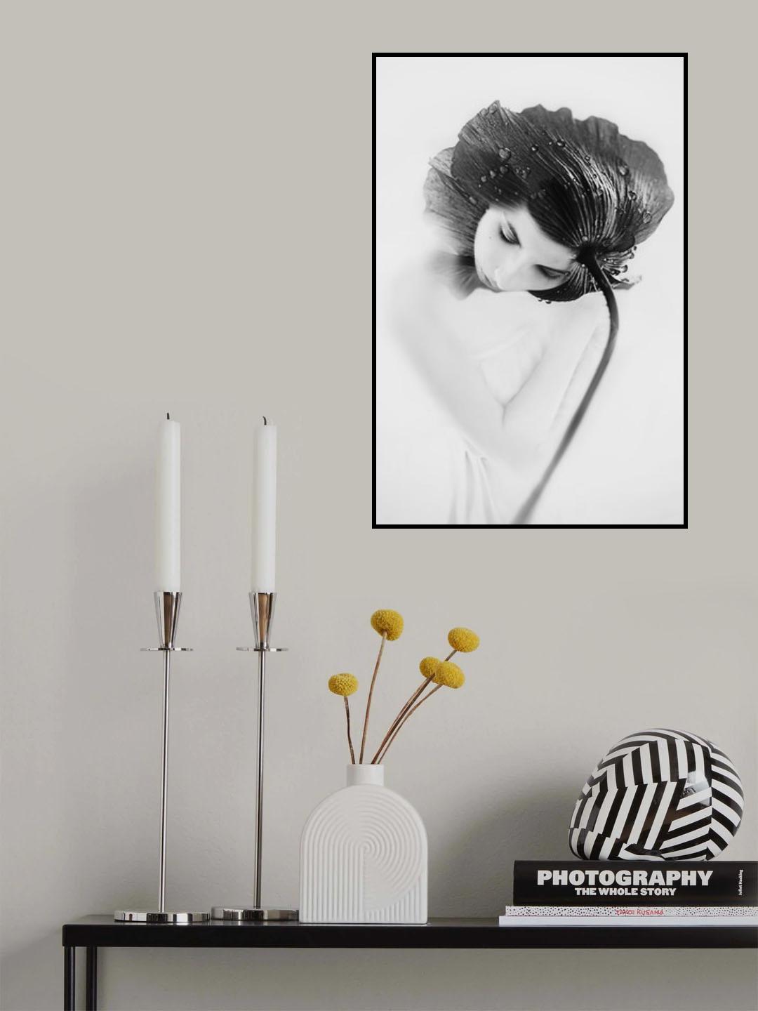 Flower woman Poster och Canvastavla