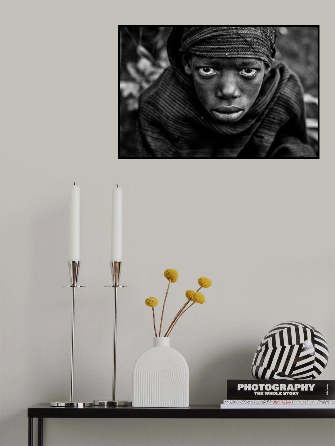 Suri boy Poster och Canvastavla