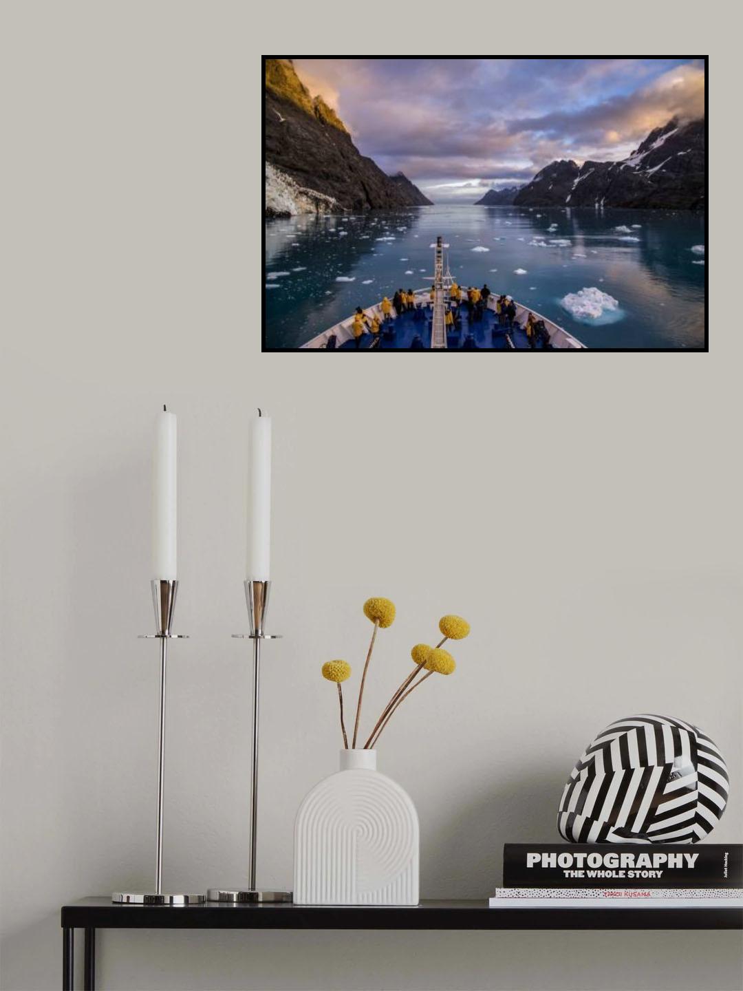Lemaire Channel in Antarctic Poster och Canvastavla