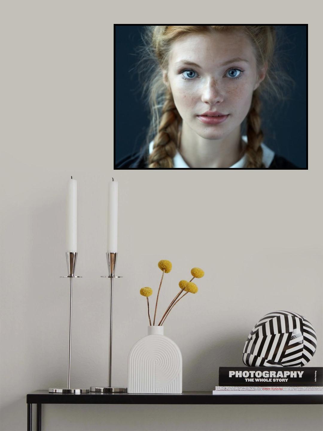Dasha Poster och Canvastavla