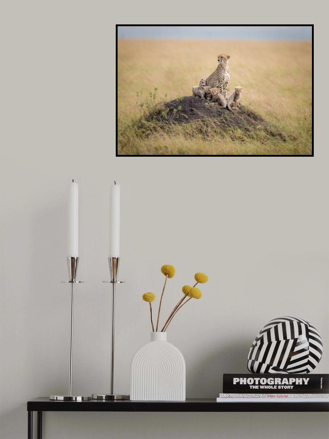 Regal Protector Poster och Canvastavla