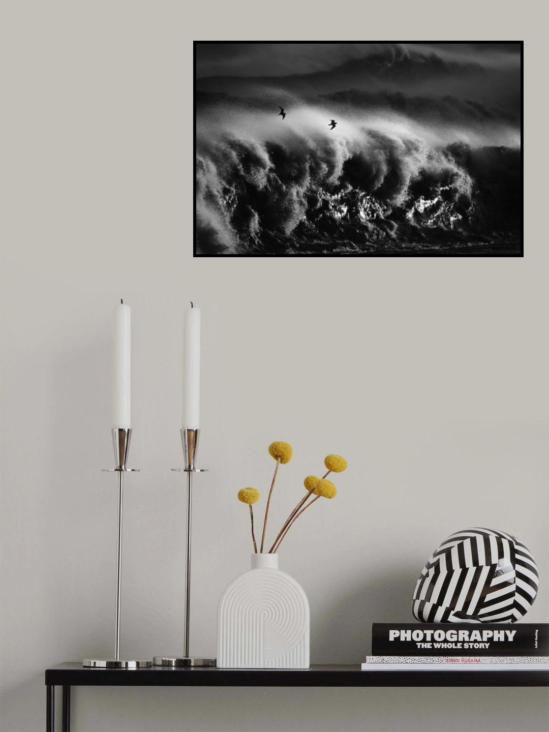 Fly in a storm Poster och Canvastavla