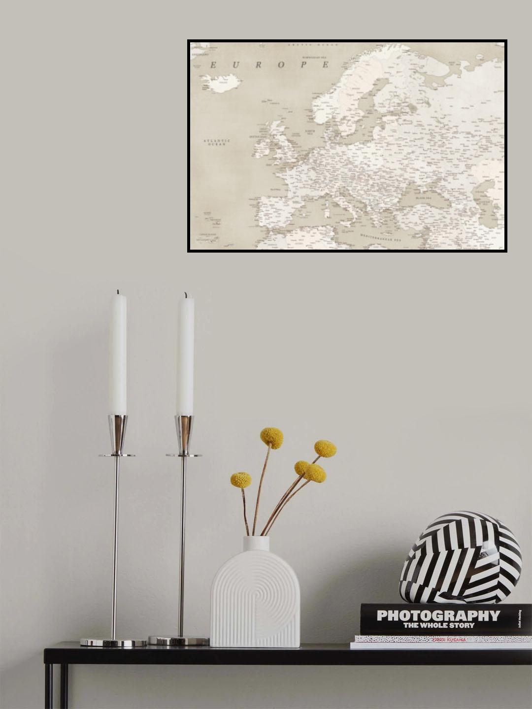 Vintage looking detailed map of Europe Poster och Canvastavla