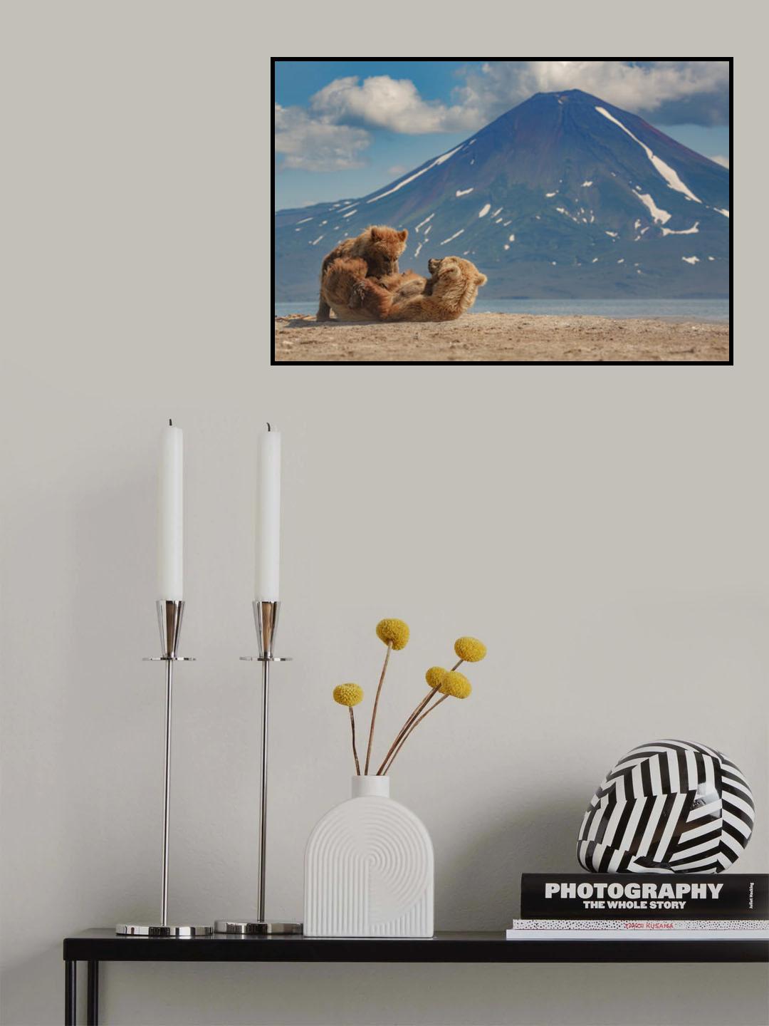 Breakfast overlooking the volcano Poster och Canvastavla