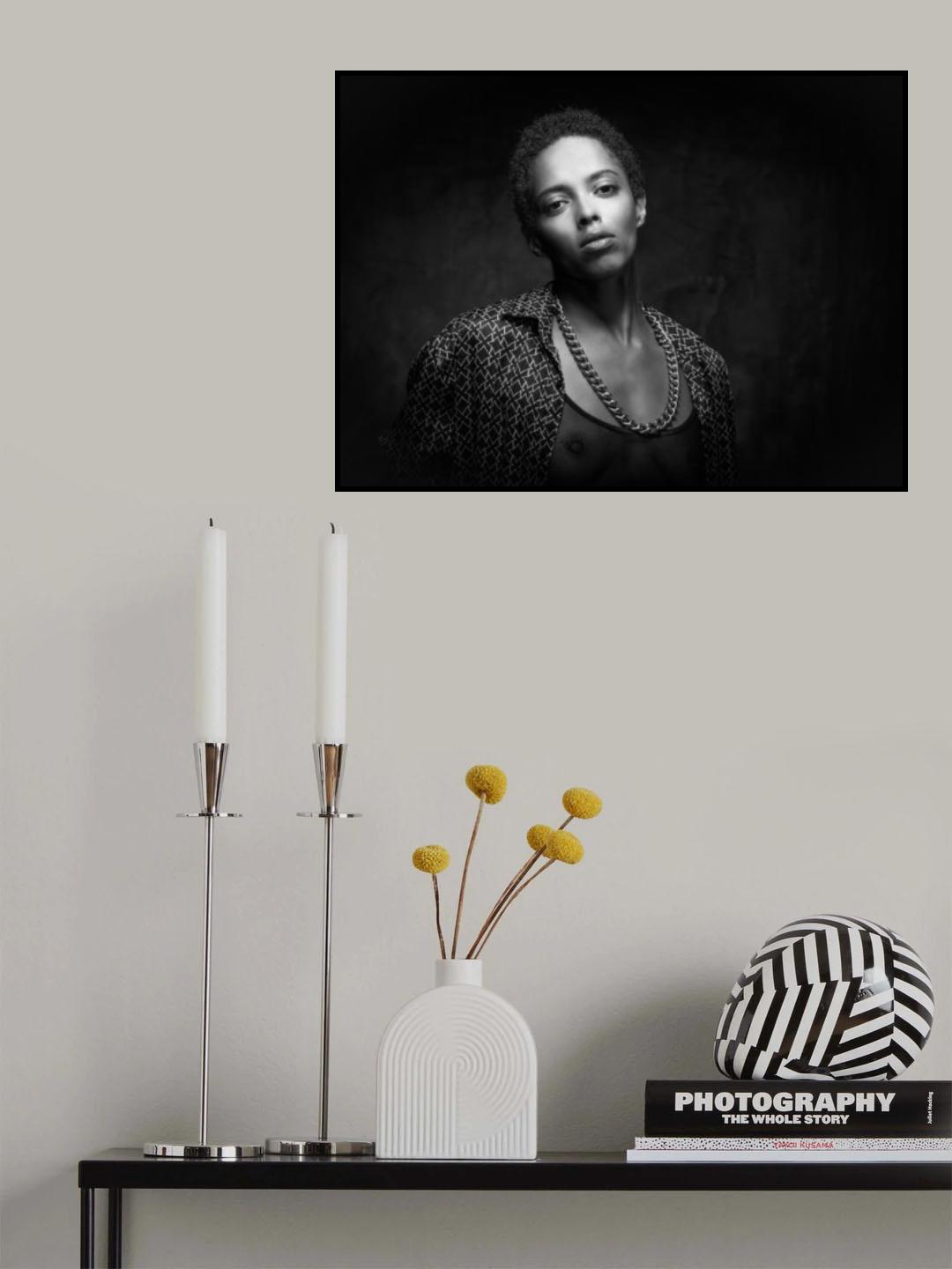 Miss Jones Poster och Canvastavla