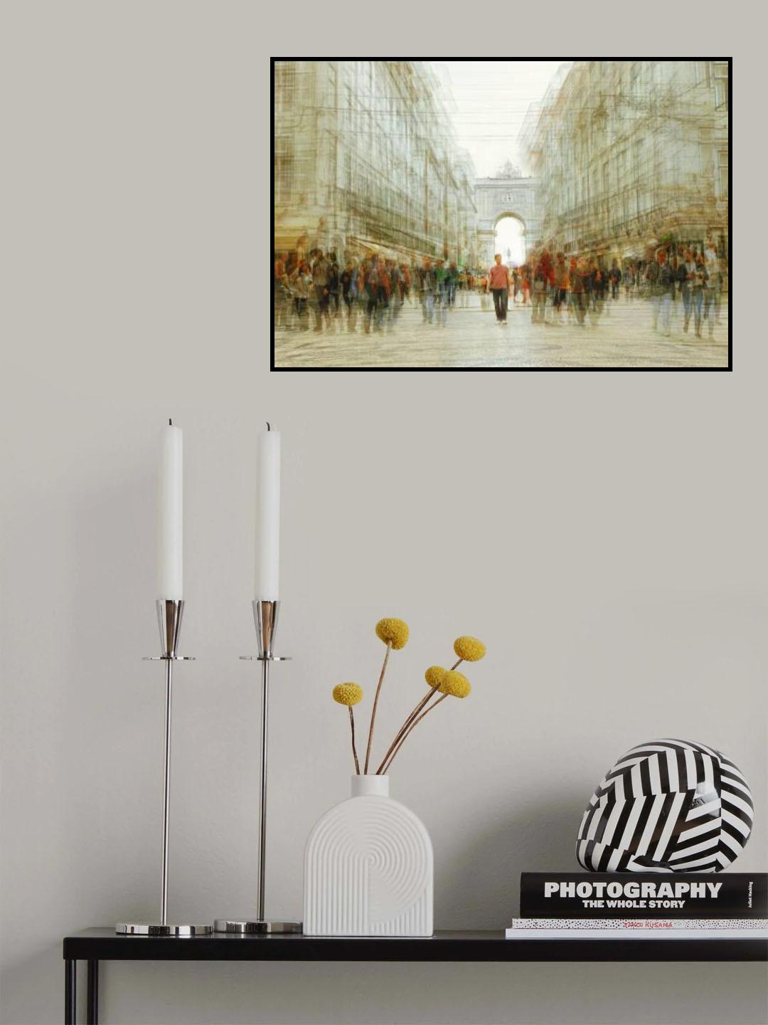 Walking through the city Poster och Canvastavla