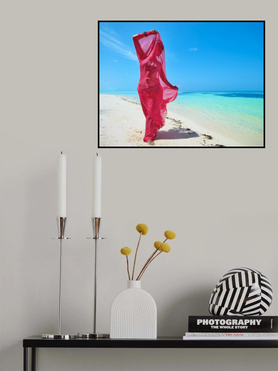 Dancer walking along the coastline Poster och Canvastavla