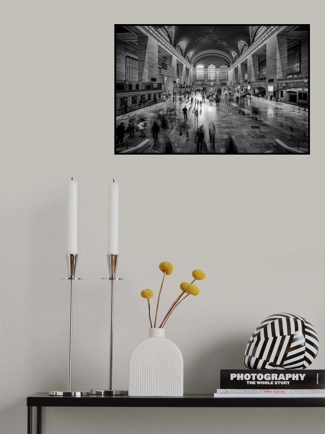 Lost souls in Central Terminal Poster och Canvastavla