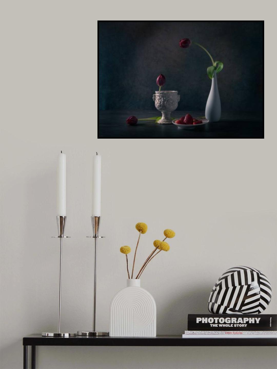 Strawberries and Tulips Poster och Canvastavla