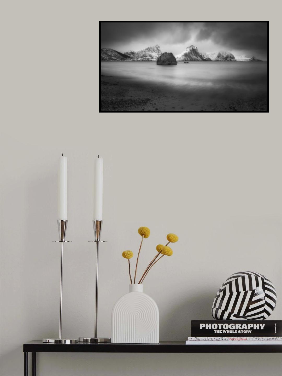 Black Rock in Haukland Beach Poster och Canvastavla