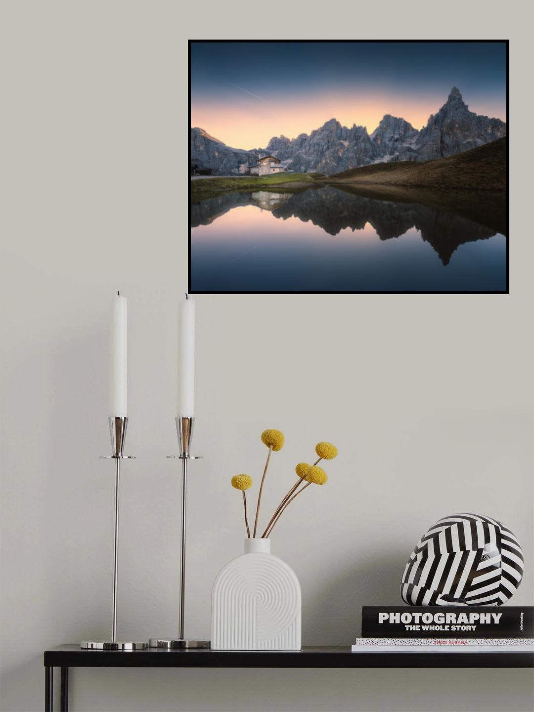 Mountain Lodge In Morning Poster och Canvastavla
