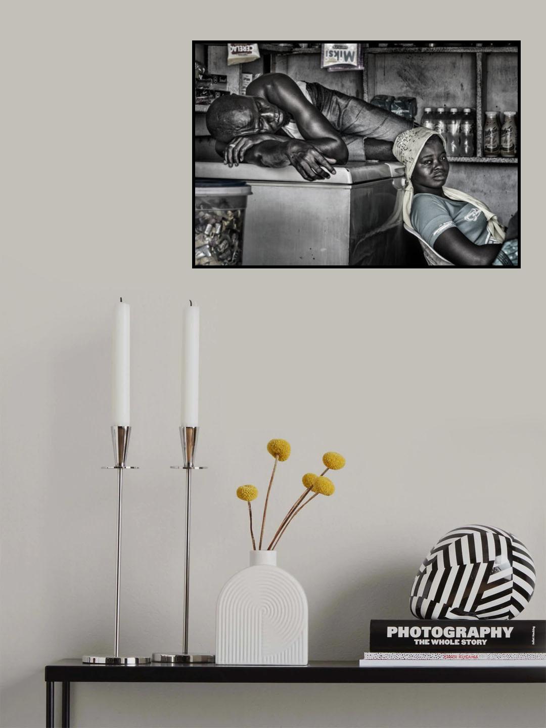 Having a rest on top of the fridge - Ghana Poster och Canvastavla