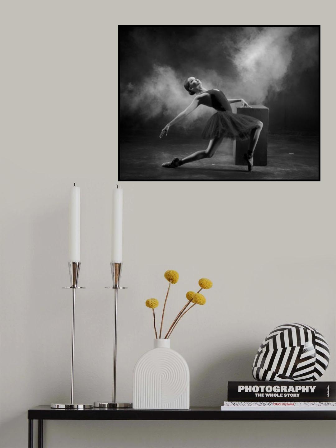 Ballerina in Mood Poster och Canvastavla