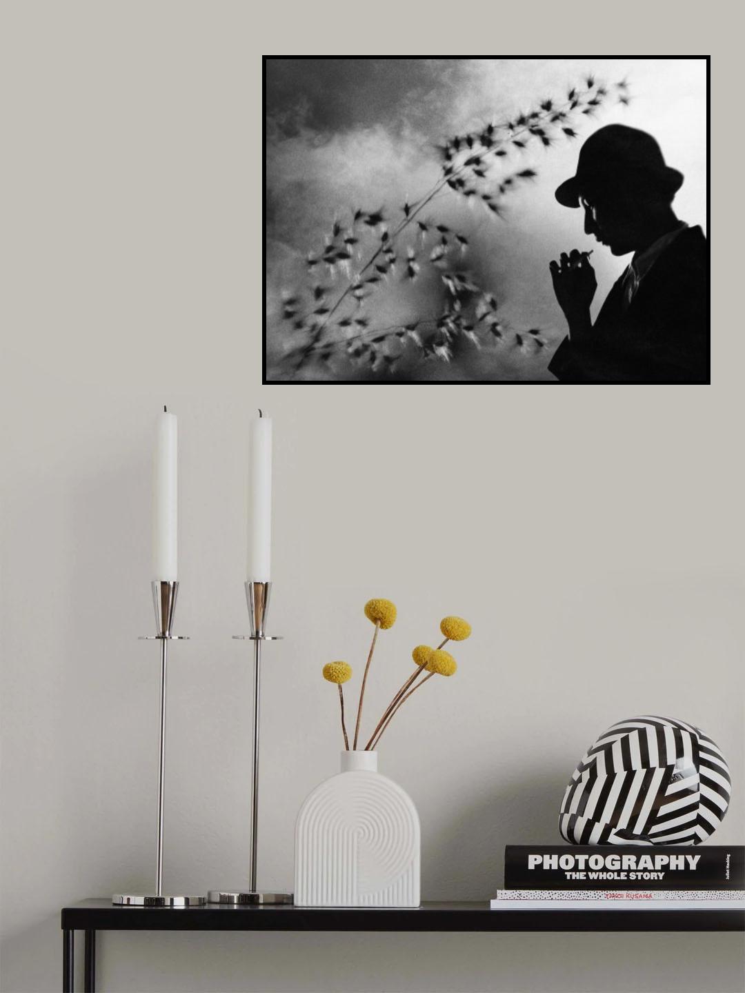 Alone Poster och Canvastavla