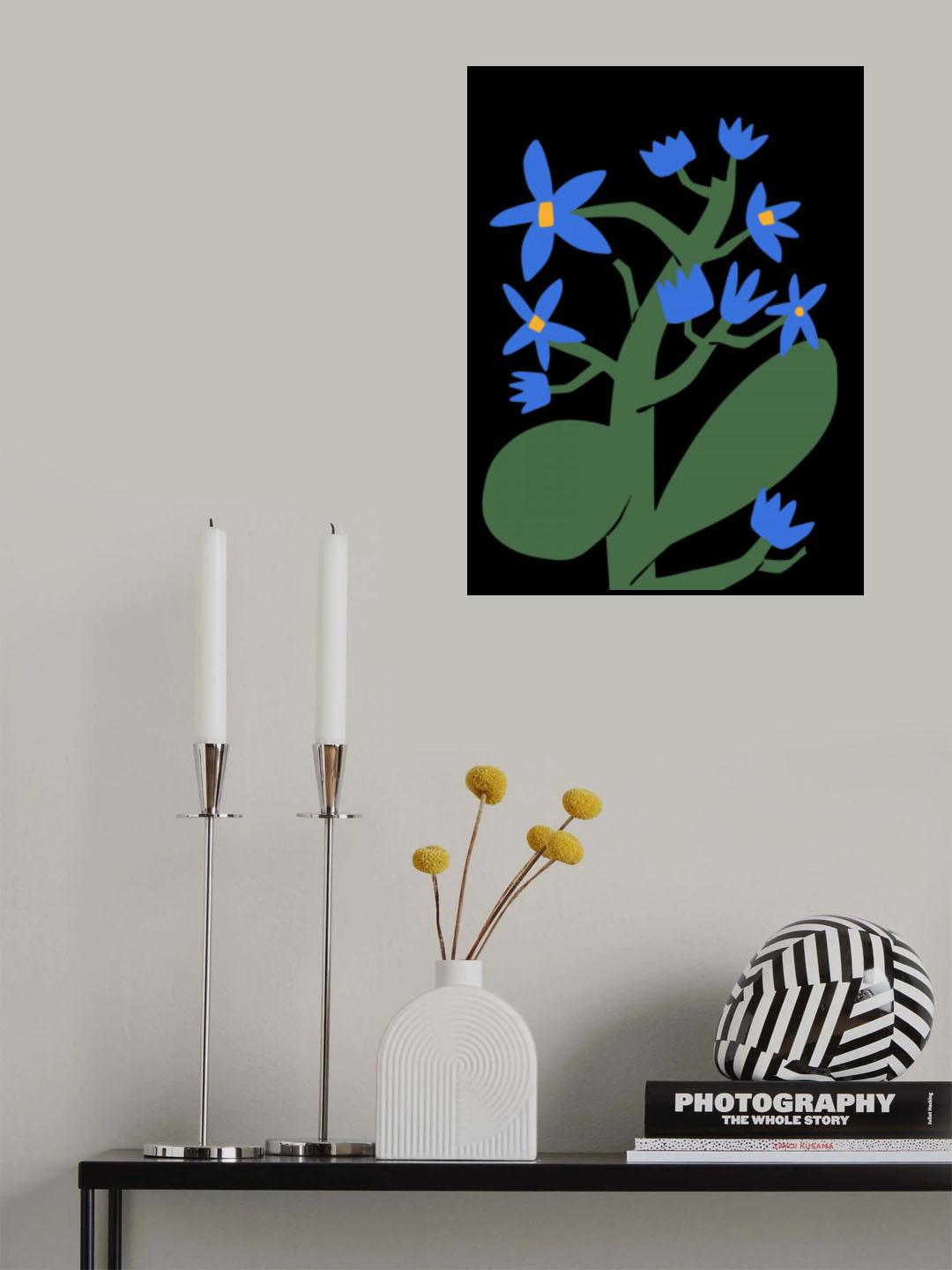 Nocturnal Blue Flower Poster och Canvastavla