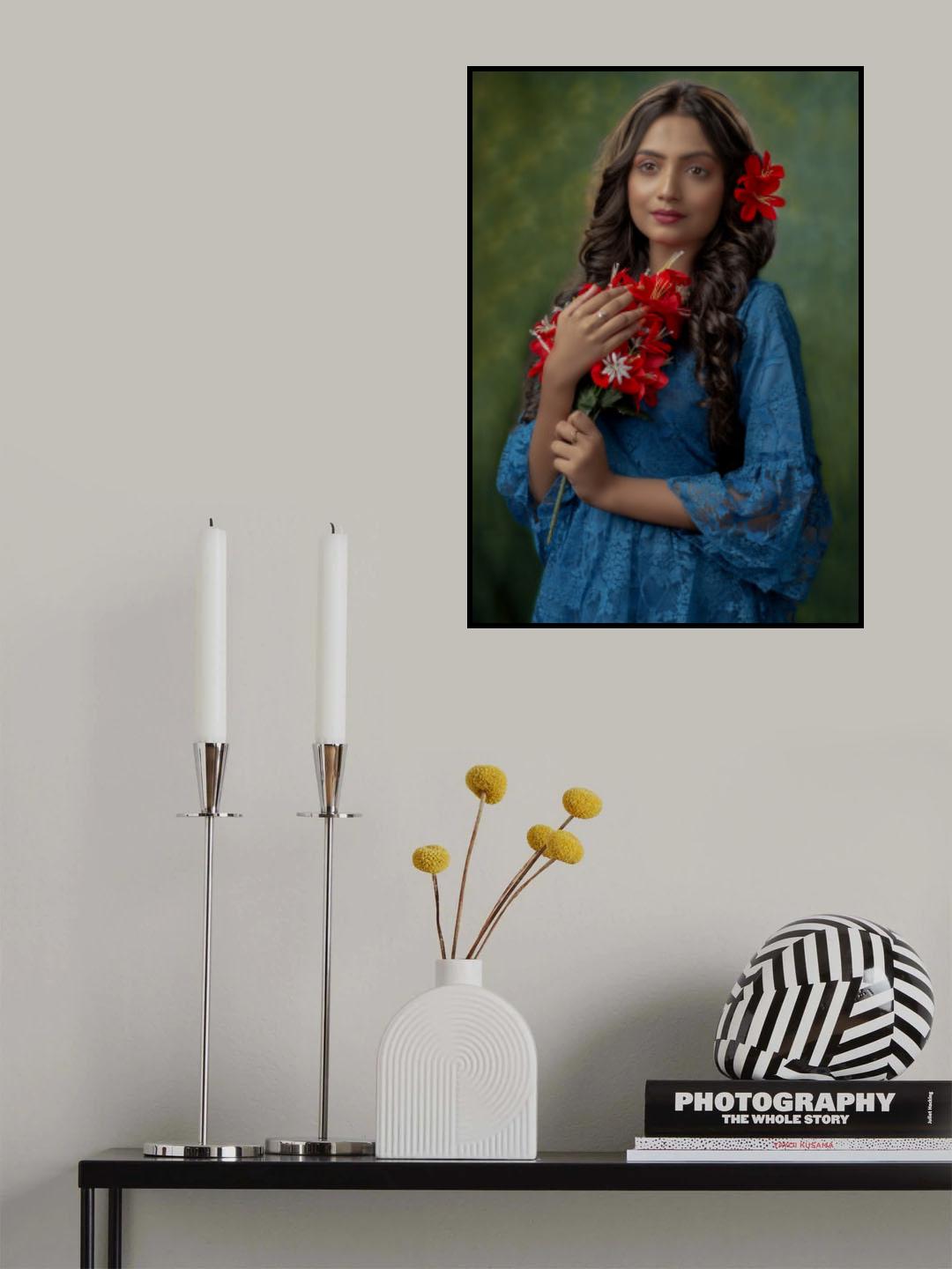 FLOWERY LADY Poster och Canvastavla