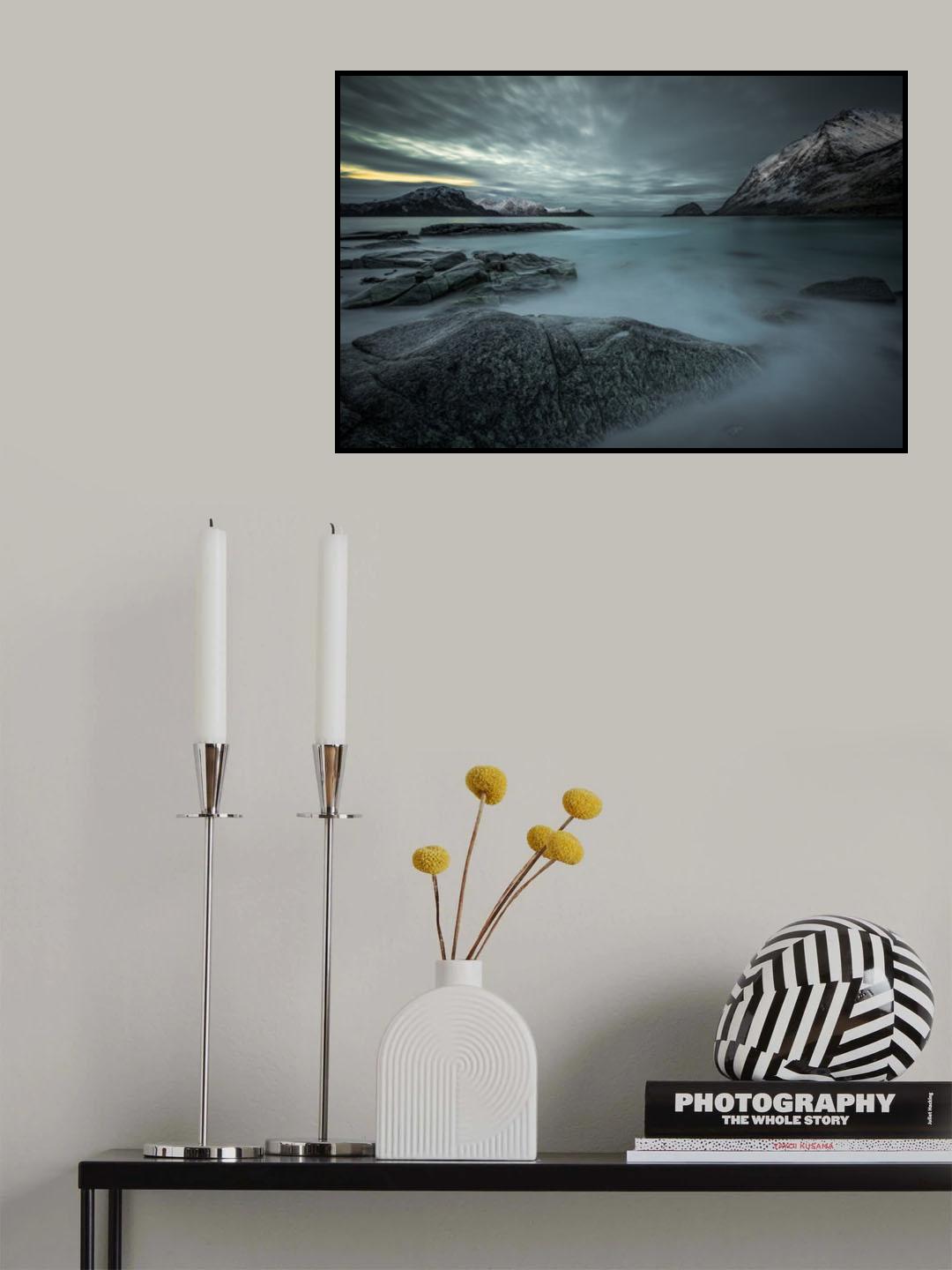 A look from the past or from the future... Poster och Canvastavla